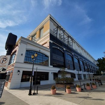 Bridgeview Box Park - the outside of the building - Food Court Near Me - Newport, Kentucky