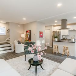 reDESIGNed - We love staging rentals!!