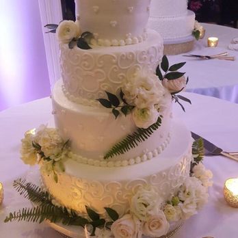 Delicious Bakery - Hidden Mickeys throughout... - Cupcakes Near Me - Northridge, California Delicious Bakery - Hidden Mickeys throughout... - Cupcakes Near Me - Northridge, California