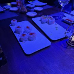 Tsuki - Sushi rolls