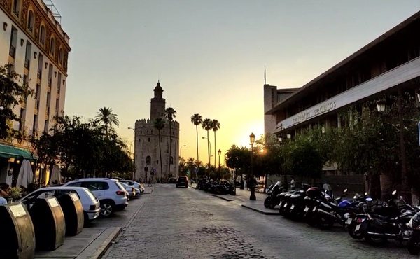 Torre del Oro by null