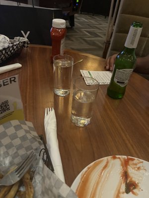 FARM TO BURGER by null