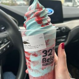 This option was a make your own! Strawberry jasmine tea, lychee jelly, unicorn ice cream (blue vanilla!), and strawberry syrup. This option was a make your own! Strawberry jasmine tea, lychee jelly, unicorn ice cream (blue vanilla!), and strawberry syrup.
