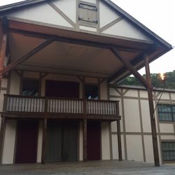 Curtain Theatre