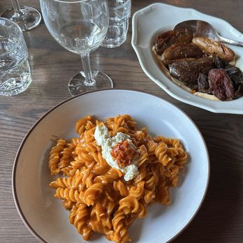 Donna's - Fusilli Alla Vodka and Patata - Italian Near Me - Los Angeles, California