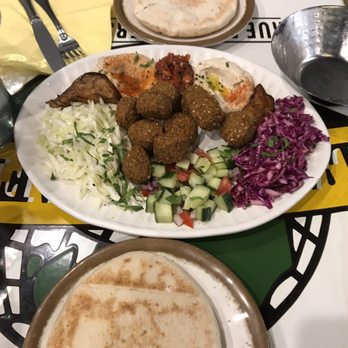 L'As du Fallafel - Falafel platter - Kosher Near Me - Paris, 75