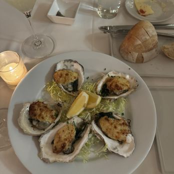 The Frisky Oyster - Oysters Friskafella - New American Near Me - Greenport, New York