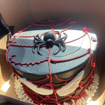 Pasteleria Azteca - THIS IS WHAT WE GOT. The spider web pattern is very messy and the eyes are uneven. Don't even get me started on the happy birthday writing. - Custom Cakes Near Me - Phoenix, Arizona Pasteleria Azteca - THIS IS WHAT WE GOT. The spider web pattern is very messy and the eyes are uneven. Don't even get me started on the happy birthday writing. - Custom Cakes Near Me - Phoenix, Arizona