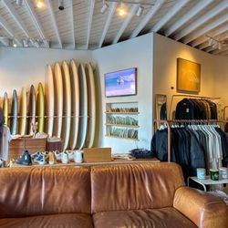 Hermosa Surf - Atmosphere