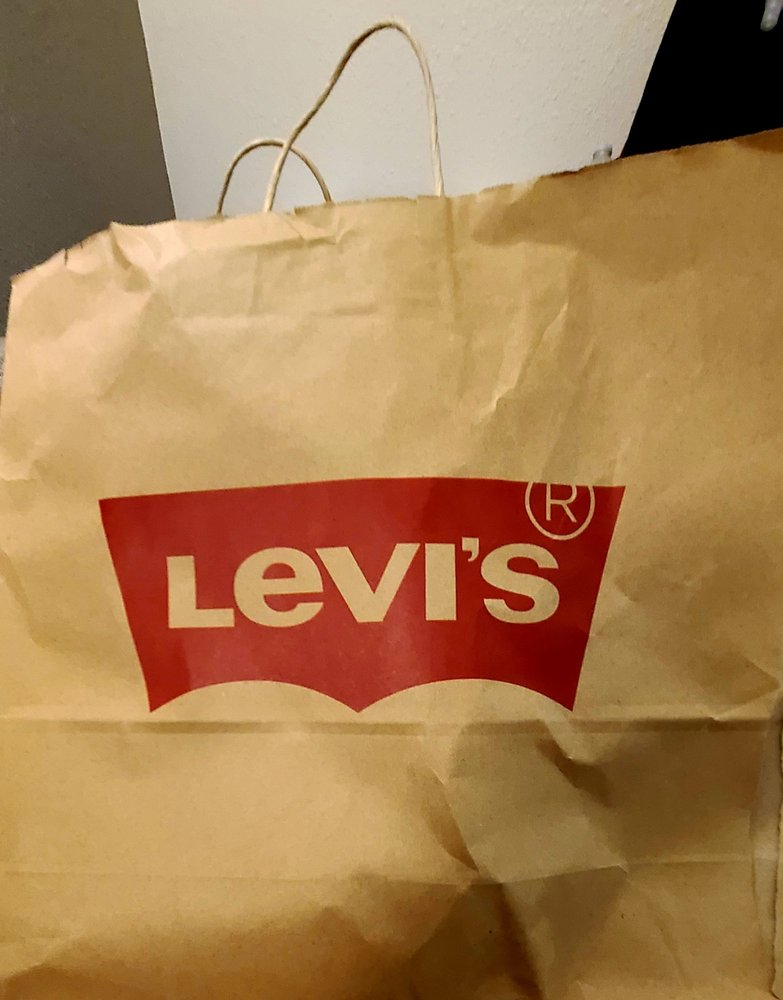 LEVI’S OUTLET STORE Men's Clothing 5000 S Arizona Mills Cir