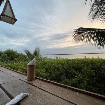 19.5 Km Restaurant - Water view - Seafood Near Me - Cancún, ROO 19.5 Km Restaurant - Water view - Seafood Near Me - Cancún, ROO