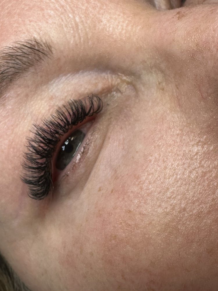 Kelly's Eyelash Extensions