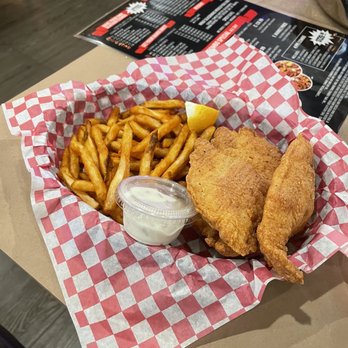 Juicy Seafood - Fried Catfish Basket(4) - Cajun/Creole Near Me - Southaven, Mississippi Juicy Seafood - Fried Catfish Basket(4) - Cajun/Creole Near Me - Southaven, Mississippi