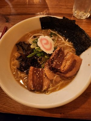 Nom Nom Ramen by null