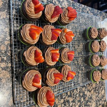 Sue’s Creations - Cupcakes - Bakeries Near Me Sue’s Creations - Cupcakes - Bakeries Near Me