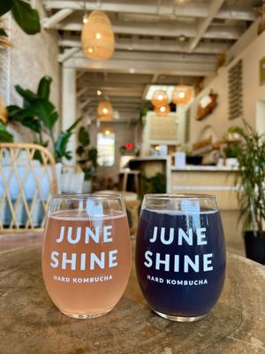 JuneShine - Santa Monica by null