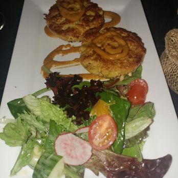 Penumbra - Crab cake appetizer - Wine Bars Near Me - Chicago, Illinois