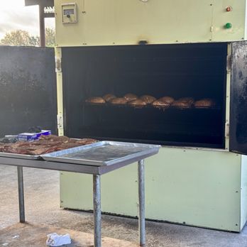 Goldee’s BBQ - Briskets in the smoker - Barbeque Near Me - Fort Worth, Texas