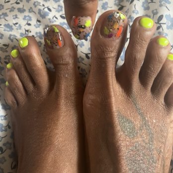 The Lua Spot Nails Boutique - Toe design to match nails - Nail Salons Near Me - Auburn, Alabama The Lua Spot Nails Boutique - Toe design to match nails - Nail Salons Near Me - Auburn, Alabama