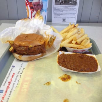 Original Tommy's - Chili Cheeseburger Combo - Burgers Near Me - Ventura, California Original Tommy's - Chili Cheeseburger Combo - Burgers Near Me - Ventura, California