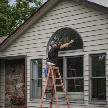 Flawless Window Cleaning - One of our guy working - Window Washing Near Me Flawless Window Cleaning - One of our guy working - Window Washing Near Me