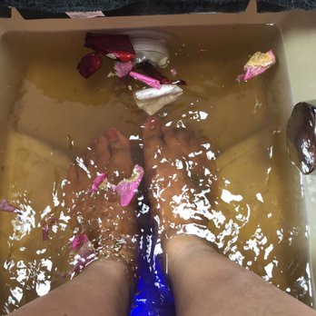 Oni-oni Nail Lounge - Roses pedicure - Nail Salons Near Me - Bronx, New York
