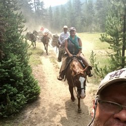 Eagle Cap Wilderness Outfitters - Packing clients out of eagle caps