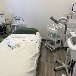 M+ Revitz Lab - Treat room