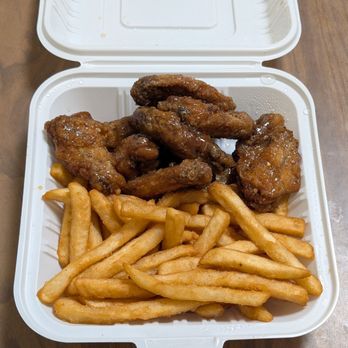Queens Take Out & Catering - A pound of honey garlic wings with fries - Sri Lankan Near Me - Toronto, Ontario Queens Take Out & Catering - A pound of honey garlic wings with fries - Sri Lankan Near Me - Toronto, Ontario