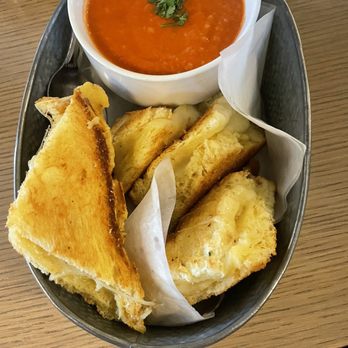 Union - Grilled cheese tomato soup app - Diners Near Me - Fort Collins, Colorado