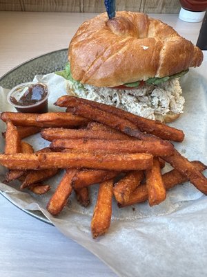 The Hummingbird Cafe by null