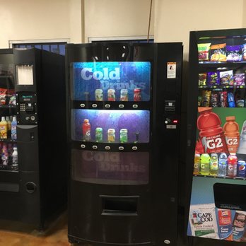 Fiesta Lavanderia - Vending machines that don't price gouge you! - Laundromat Near Me - Downey, California