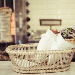 Greek Fusion - #pitagyros #withlove #tradition #modern #fusion #pitasagafusion #pitacipriotarevithia