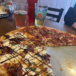 Jonny Rocker/Meat Your Maker pizza Jonny Rocker/Meat Your Maker pizza