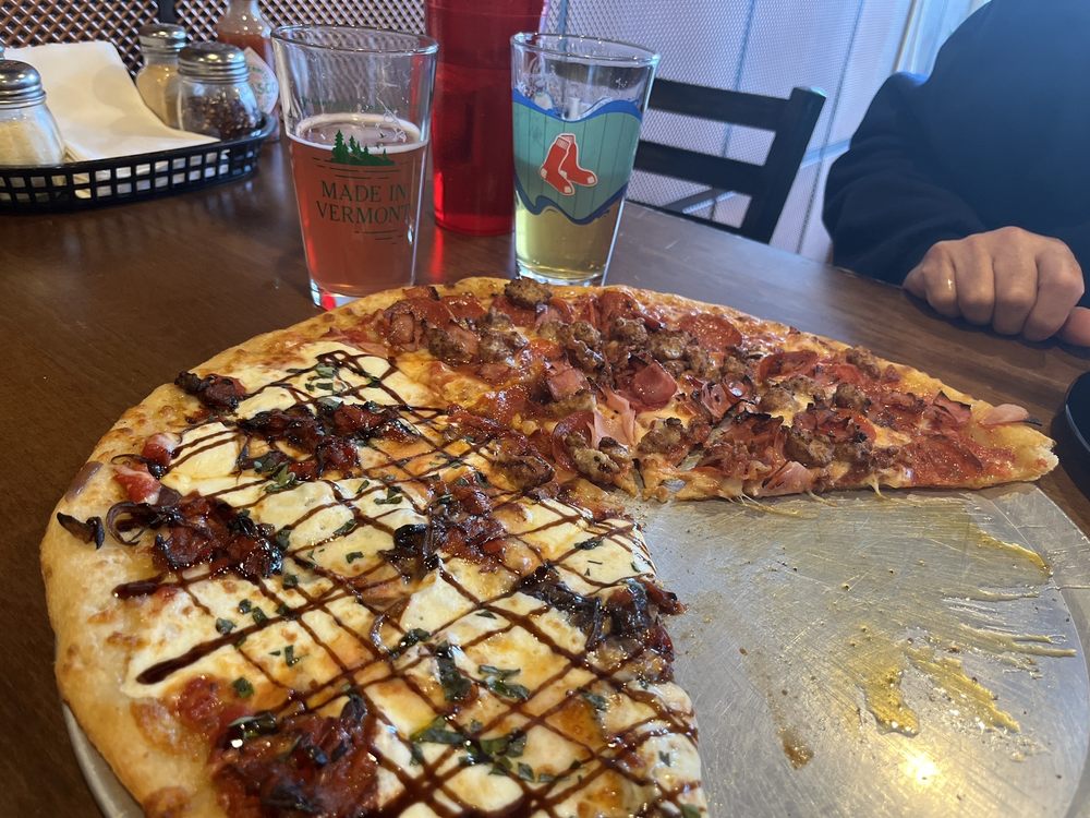 Rockers Pizzeria Logo