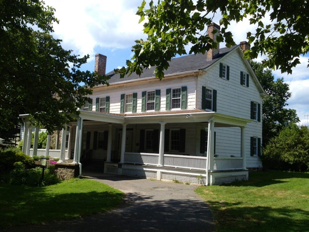 COW NECK PENINSULA HISTORICAL SOCIETY Updated May 2024 336 Port