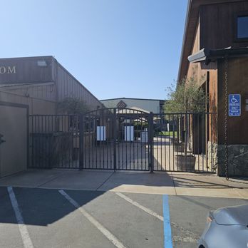 Michael David Winery - Wine Tasting Room Near Me - Lodi, California Michael David Winery - Wine Tasting Room Near Me - Lodi, California