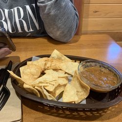 Roadrunner Grill - Chips and salsa