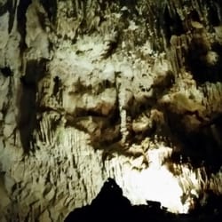 Smeraldo Cave
