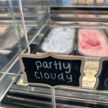 A La Mode Shoppe - Get the Party cloudy! - Ice Cream & Frozen Yogurt Near Me - East Hampton, New York A La Mode Shoppe - Get the Party cloudy! - Ice Cream & Frozen Yogurt Near Me - East Hampton, New York