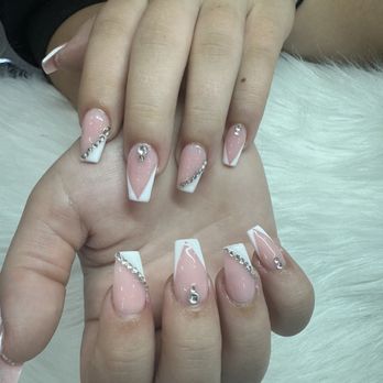Golden Nail Spa - Nail Salons Near Me - Millbrae, California