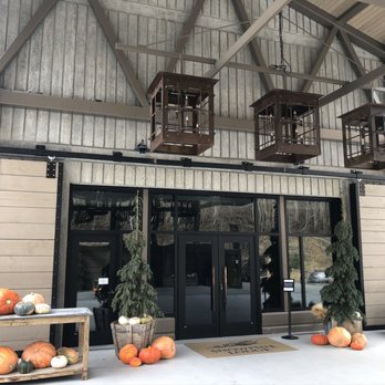 Snowpine Lodge - Entrance - Ski Resorts Near Me - Alta, Utah