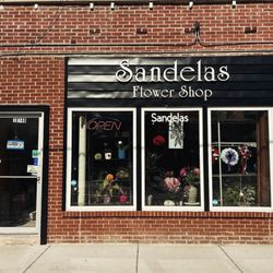 Sandelas Flower Shop