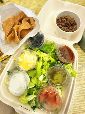 Uptown Kitchen & Food Mart by null