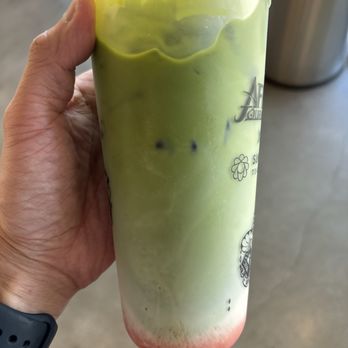 Sunright Tea Studio - Alhambra - Strawberry Matcha Latte - Bubble Tea Near Me - Alhambra, California