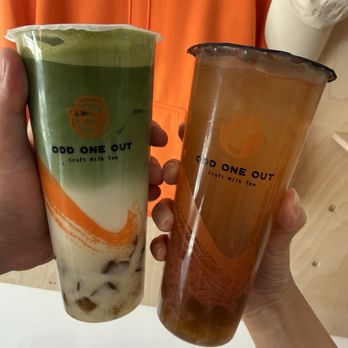 Odd One Out Tea Pasadena - Yuzu Matcha Silk Boba & Grapefruit Oolong Silk Boba - Bubble Tea Near Me - Pasadena, California