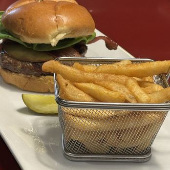 The Cider Press - Smoker burger - American Near Me - Inwood, West Virginia The Cider Press - Smoker burger - American Near Me - Inwood, West Virginia