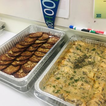 Smakosz Restaurant - Potato pancakes and cabbage rolls - Polish Near Me - Chicago, Illinois Smakosz Restaurant - Potato pancakes and cabbage rolls - Polish Near Me - Chicago, Illinois