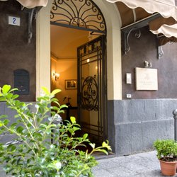 Manganelli Palace Hotel - Entrance             www.manganellipalace.it
