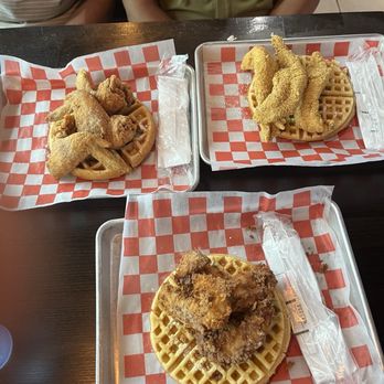 The Rolling Rooster - Chicken Wings Near Me - Austin, Texas
